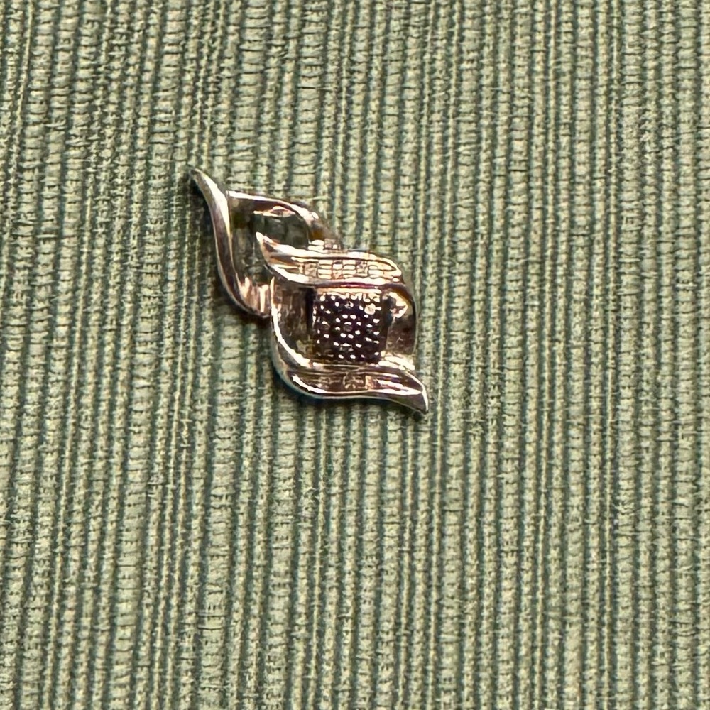 925 Sterling Silver Pendant with Black and White Diamonds
